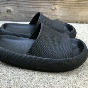 Women's Cushion Curved Sandals Black Slip On Sz 7 40-41 EU Thick Soles​​​​​​
